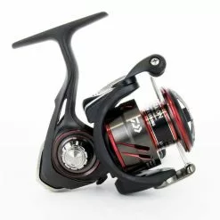 Daiwa Ballistic LT 2500 D-XH -Pilker Verkäufe ballistic lt 2500 seitlich 1280x1280