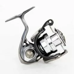 Daiwa Exist LT 2000 D-P -Pilker Verkäufe exist 2000 lt detail spule 1280x1280